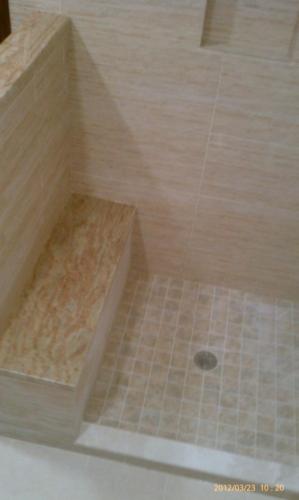 bathroom-wall-tile-2