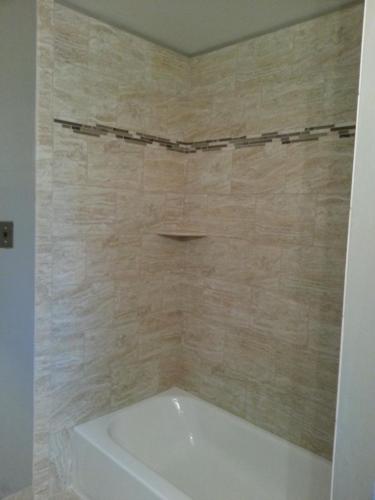 bathroom-wall-tile-6