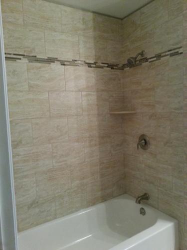 bathroom-wall-tile-8
